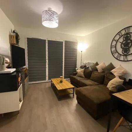 Confort Avec Parking Et Loggia Appartamento